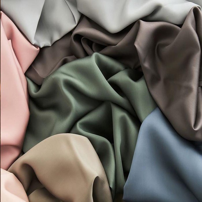 Polyester dyed fabric